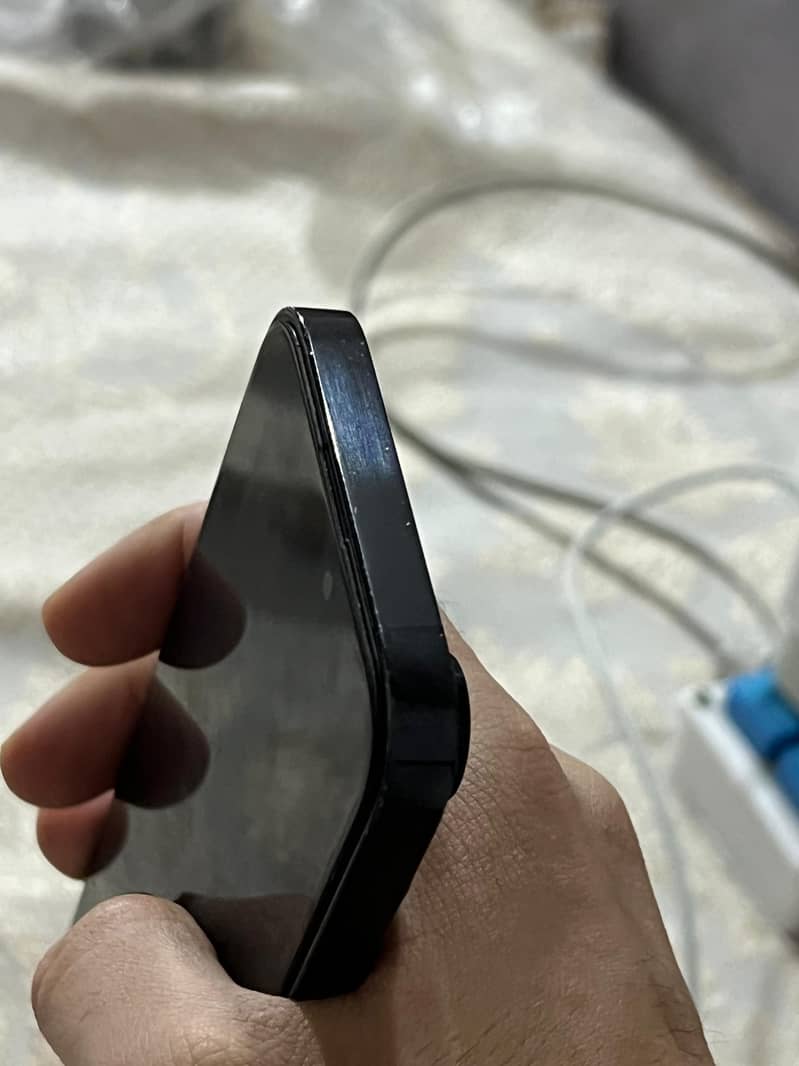 Apple iPhone 14 Pro 3