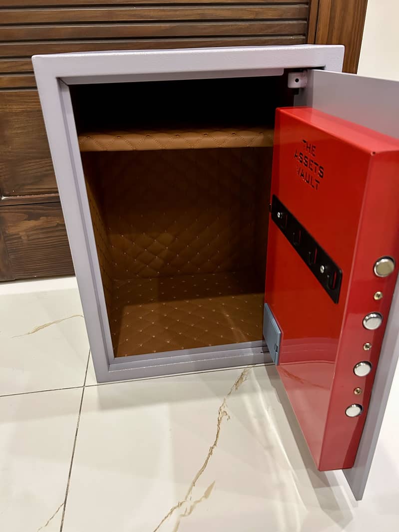 Digital Safe Locker 1