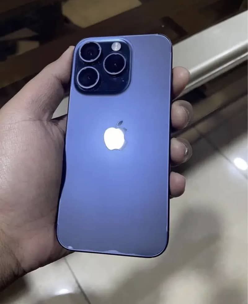 Apple iPhone 15 Pro 2