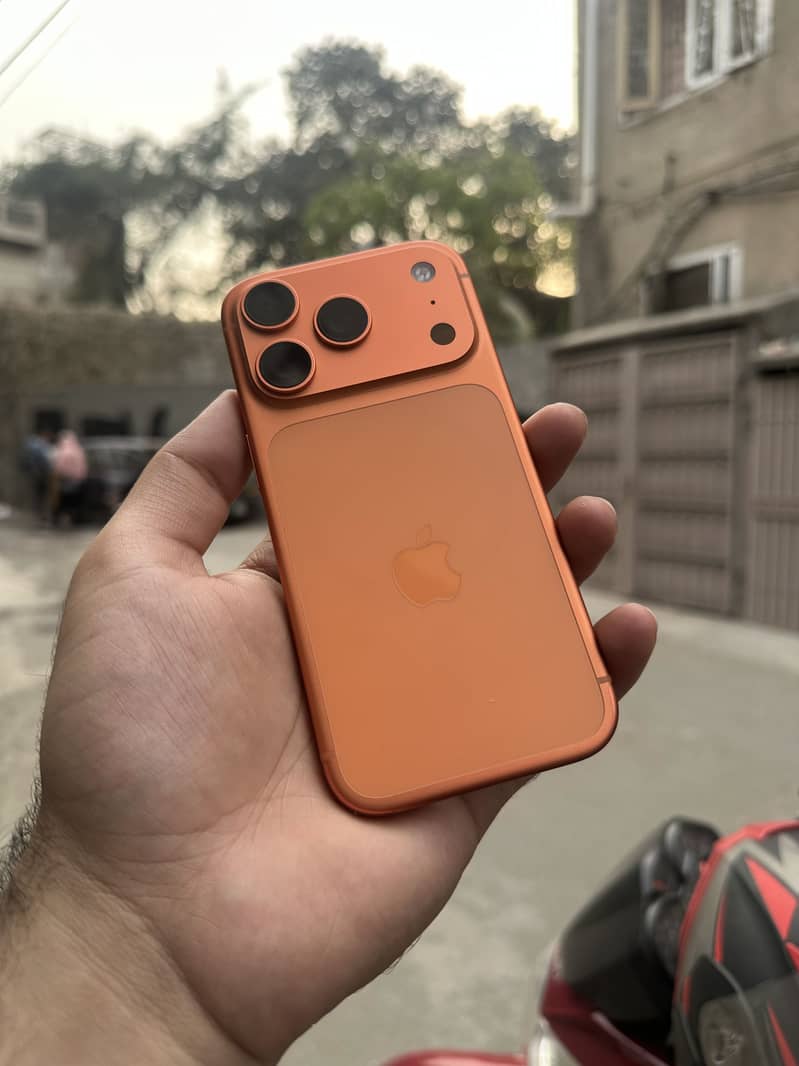 Apple iPhone 17 Pro 0