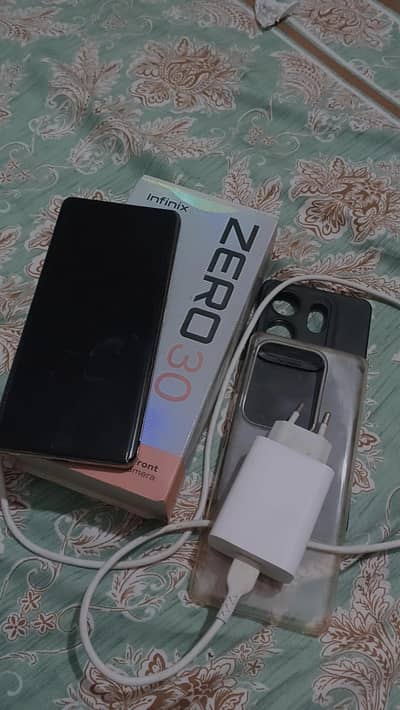 Infinix Zero 30 | Urgent sale | All box availability