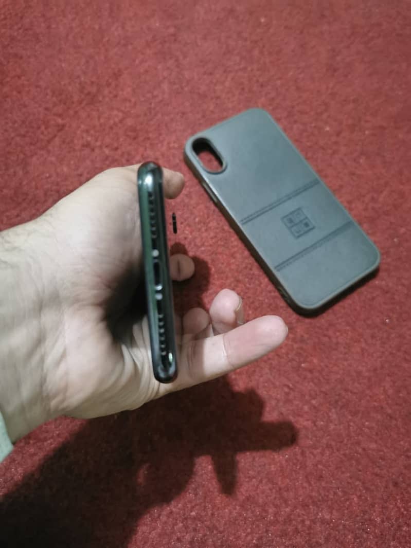 Apple iPhone X 0