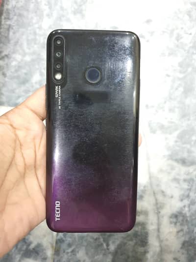 Tecno Spark 4