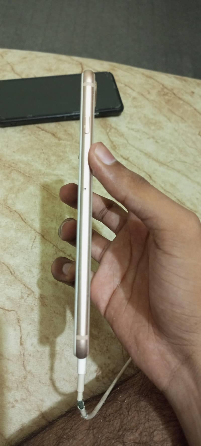Apple iPhone 8 Plus 3