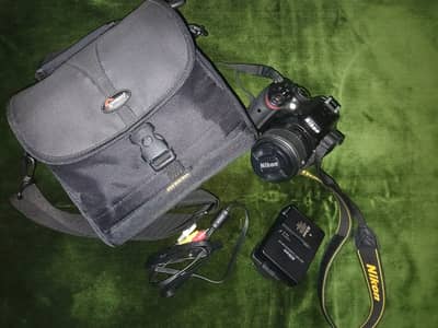 Nikon D5200 DSLR, 18-55mm VR II Lens |Complete Kit | 10/10 Condition
