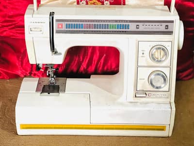 Janome Computer Equipped Sewing Machine Made in Taiwan – Excellent Con