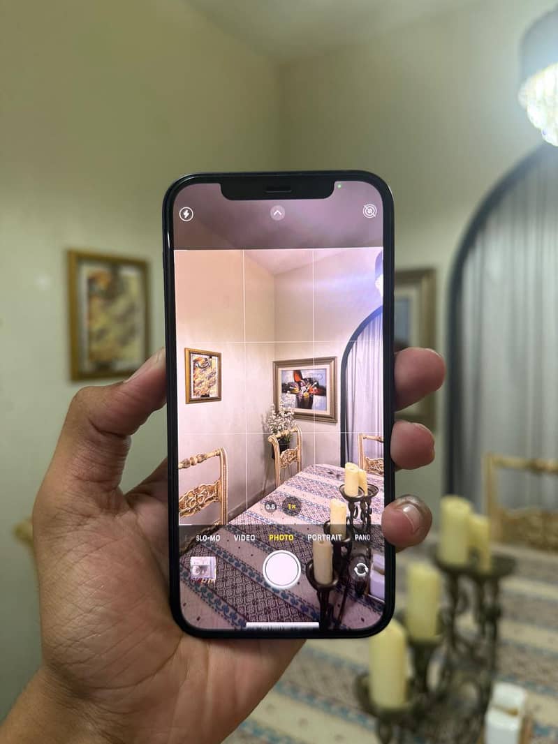Apple iPhone 12 3