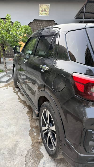 Daihatsu Rocky 2021 03066858203 call and whatsap