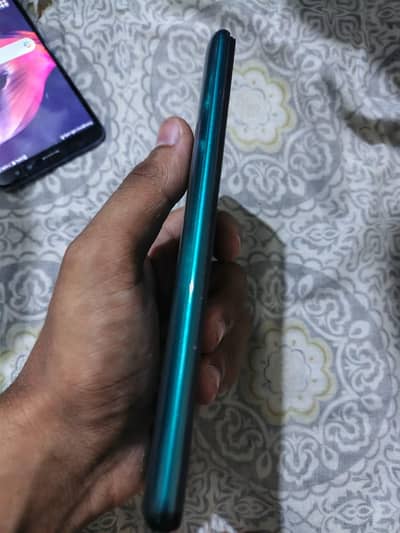 techno pop 4 3 32 GB