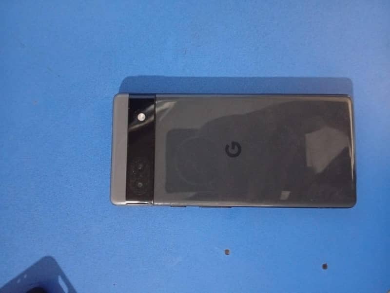 Google Pixel 6a 1