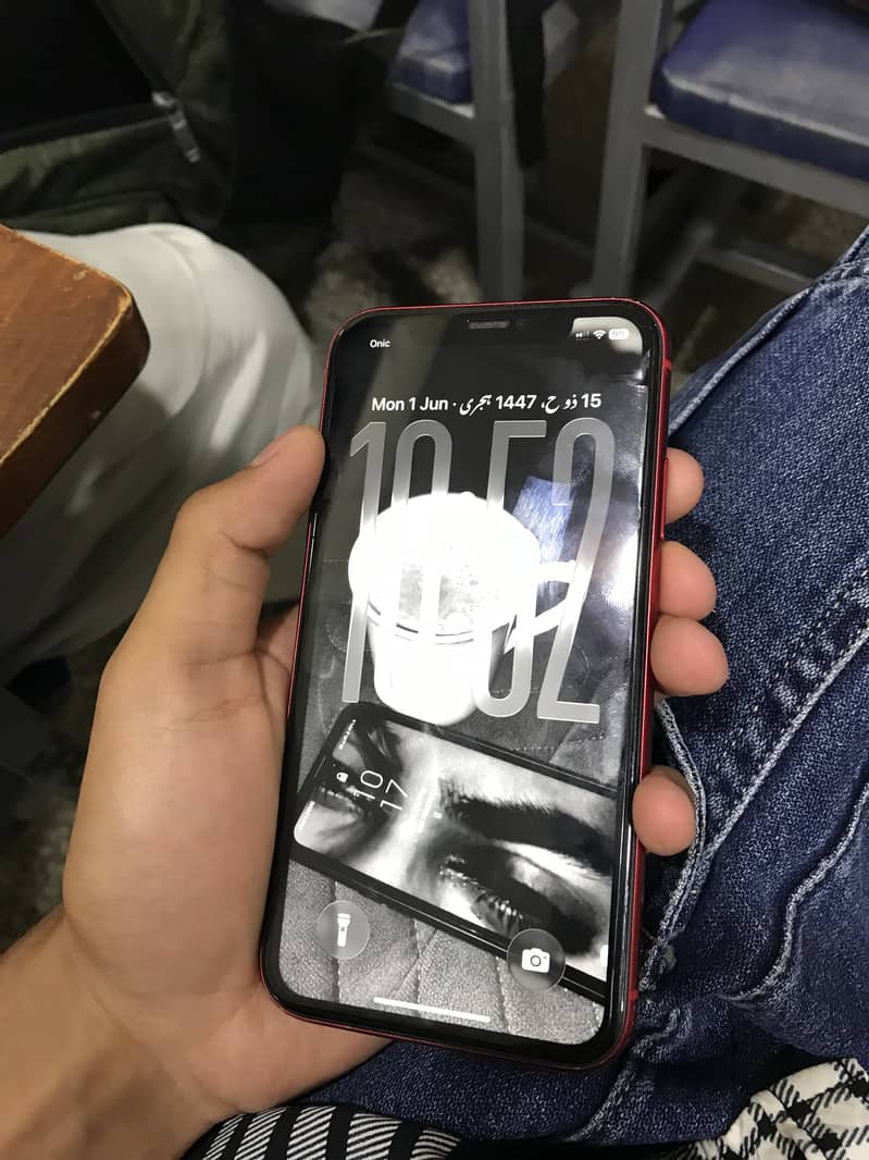 Apple iPhone 11 0