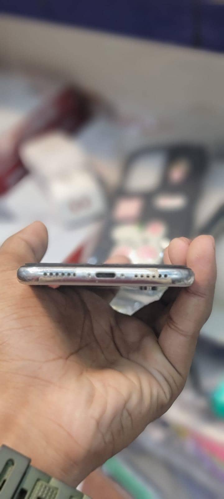 Apple iPhone X 3