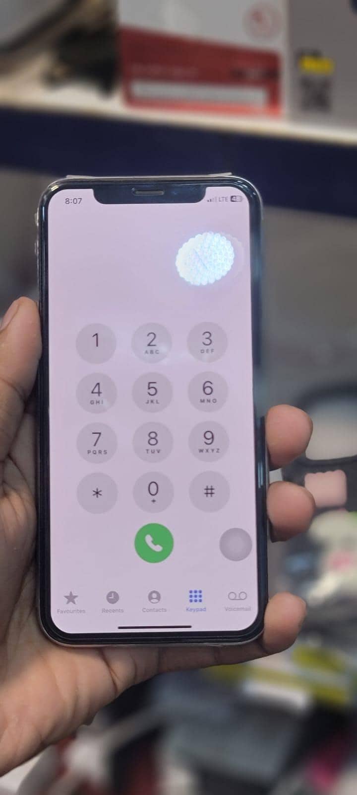 Apple iPhone X 4