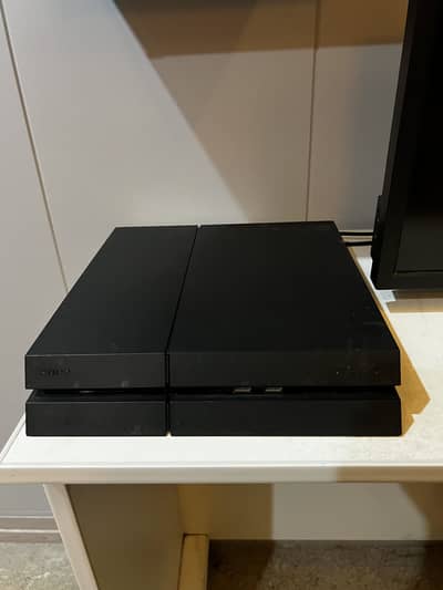 PS4 jailbroken 500 GB with installed games