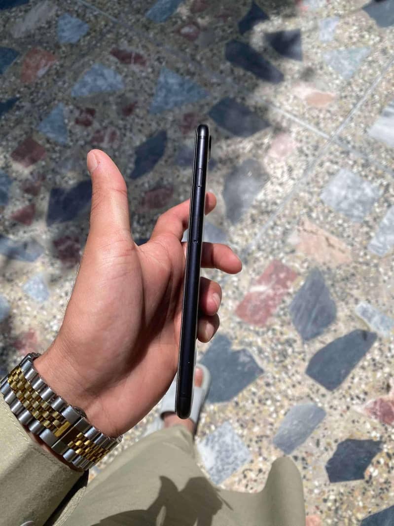 Apple iPhone 7 Plus 4