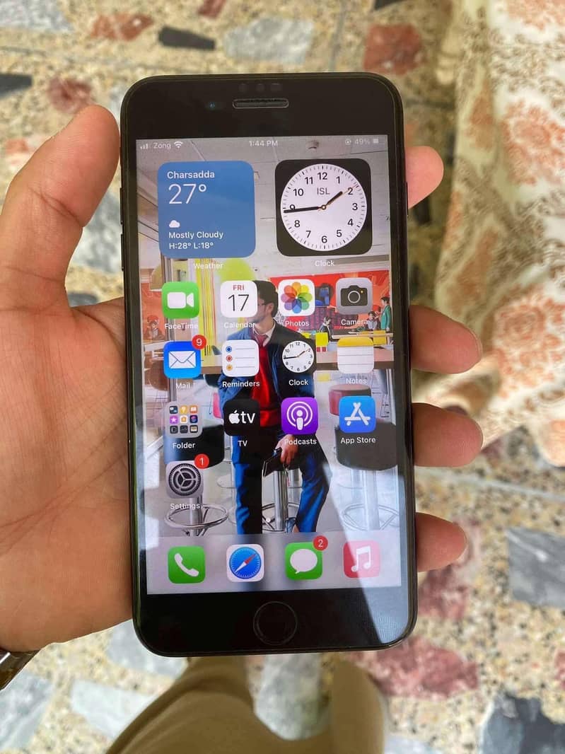 Apple iPhone 7 Plus 5