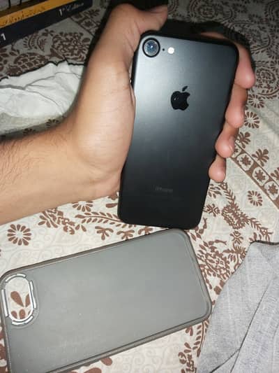Apple iPhone 7