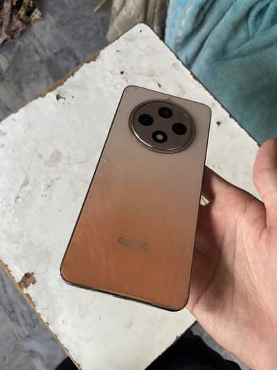 OPPO Reno12 F