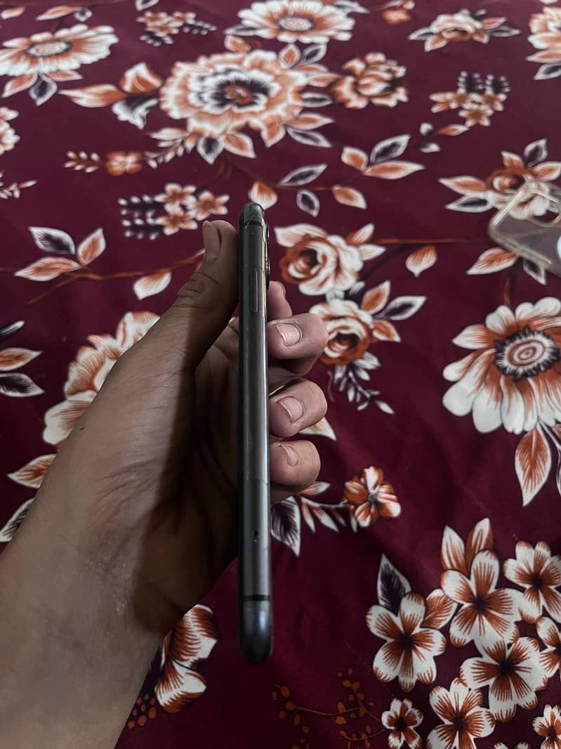 iphone 11 3