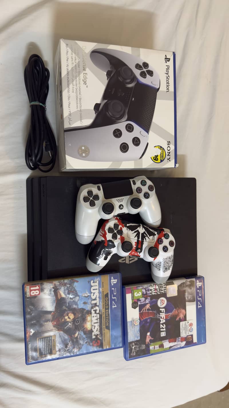 Ps4 pro 3