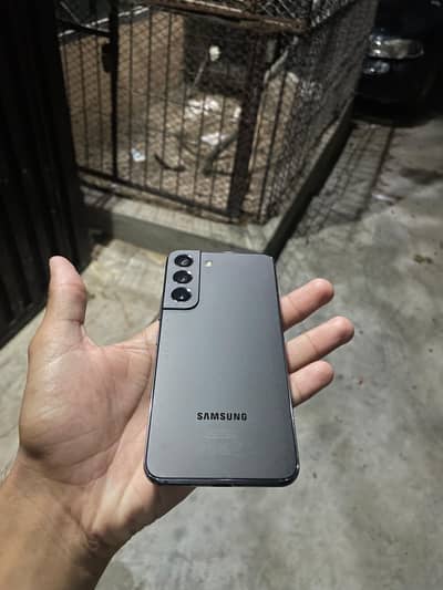 Samsung s22 non pta with original box and charger