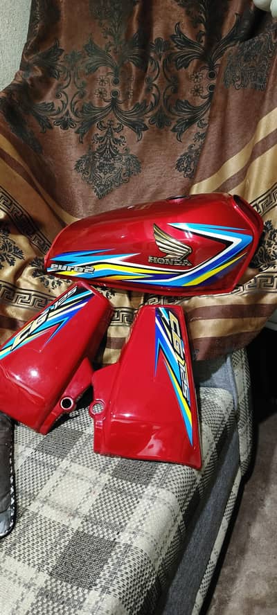 Honda 125 2018 model Tanki tappy janion 03156523070.03016523070