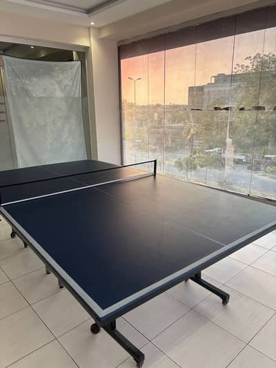 Table tennis table
