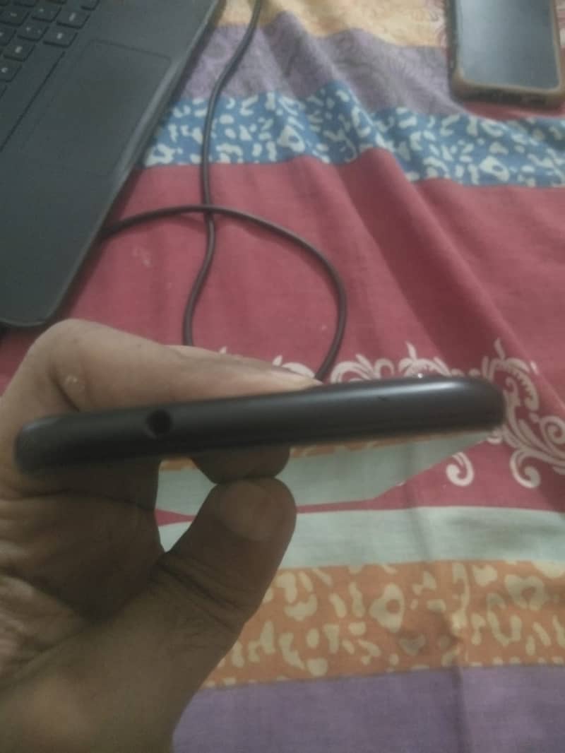 Google Pixel 4a 3