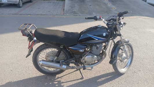 2017 suzuki GS 150