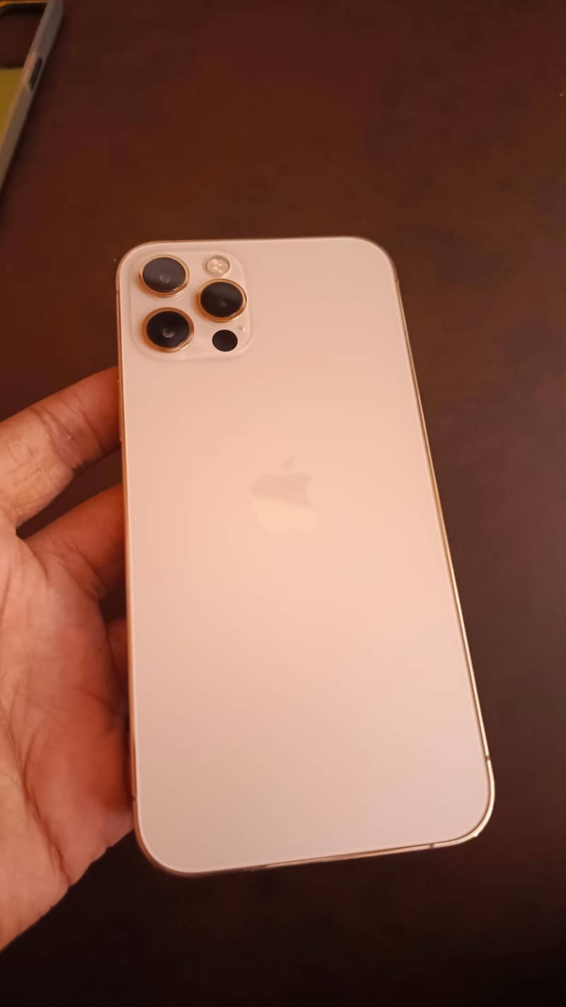 Apple iPhone 12 Pro 3