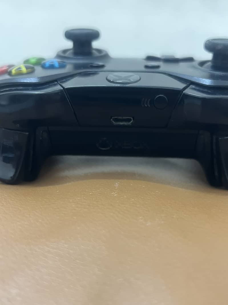 Xbox One Controller 10