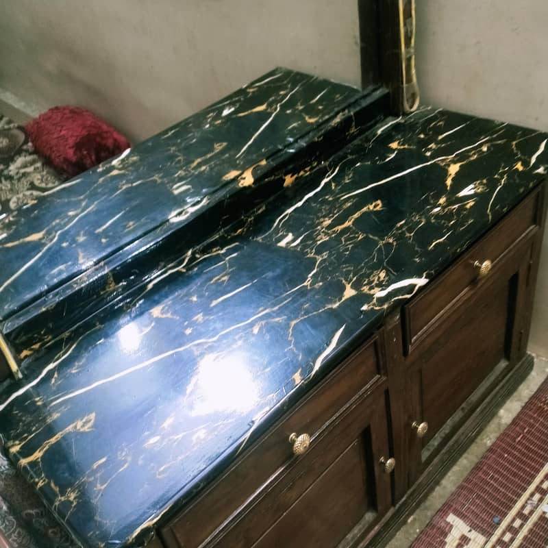 Dressing Table 5