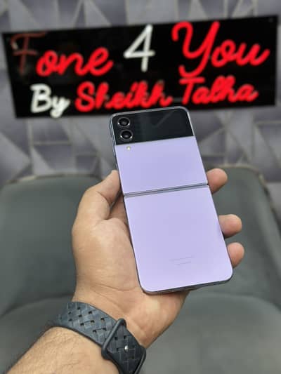 Samsung ZFlip 4 8GB/128GB Pta Approved C 10/10 condition
