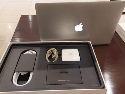 MacBook 2015 Mid 16gb Ram i7