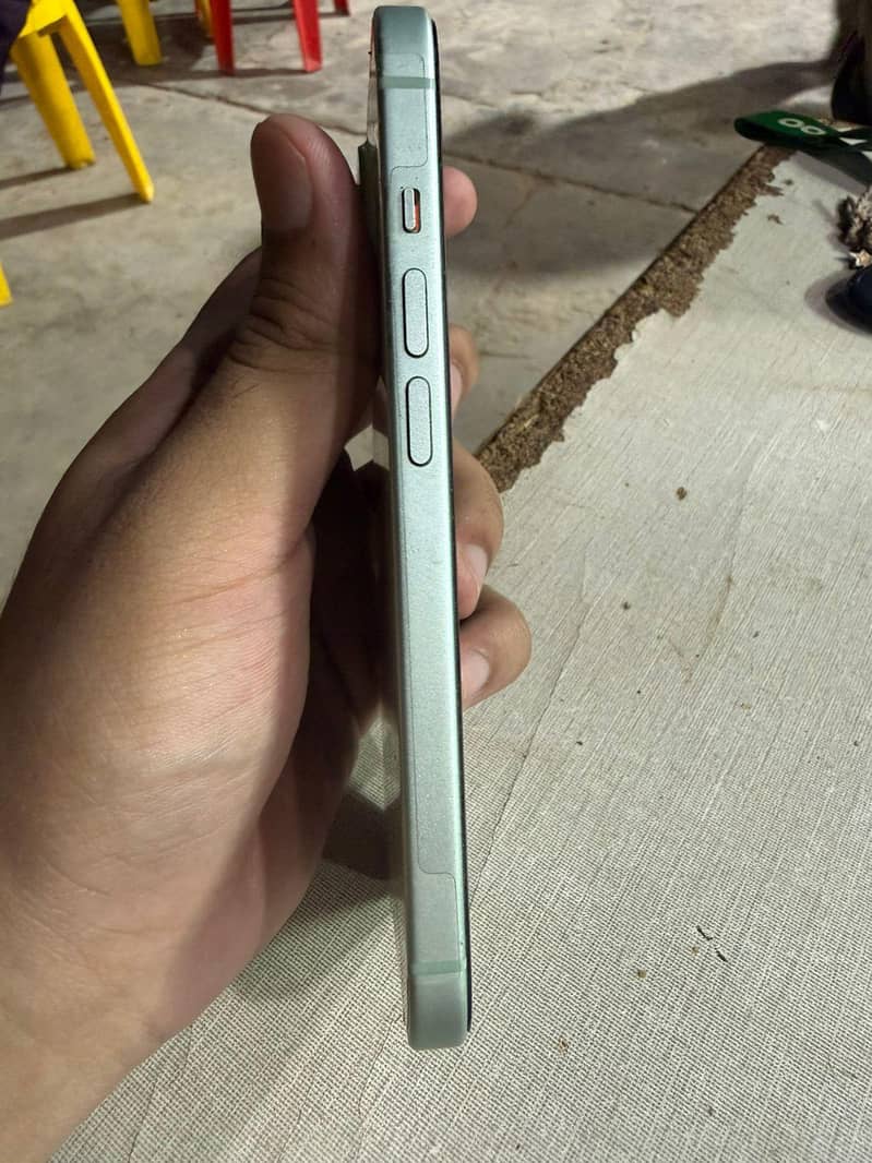 iPhone 15 1