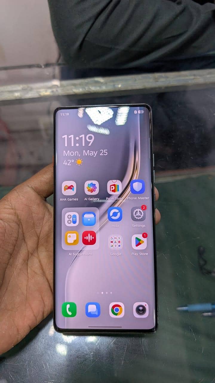 Tecno CAMON 40 Pro 0