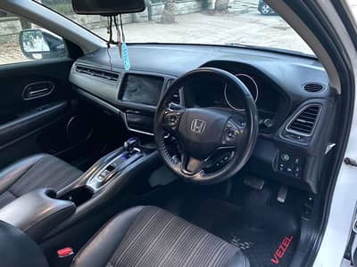 Honda Vezel (Z -sensing)