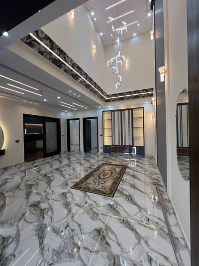 10 Marla Luxury House For sale In jubilee Town