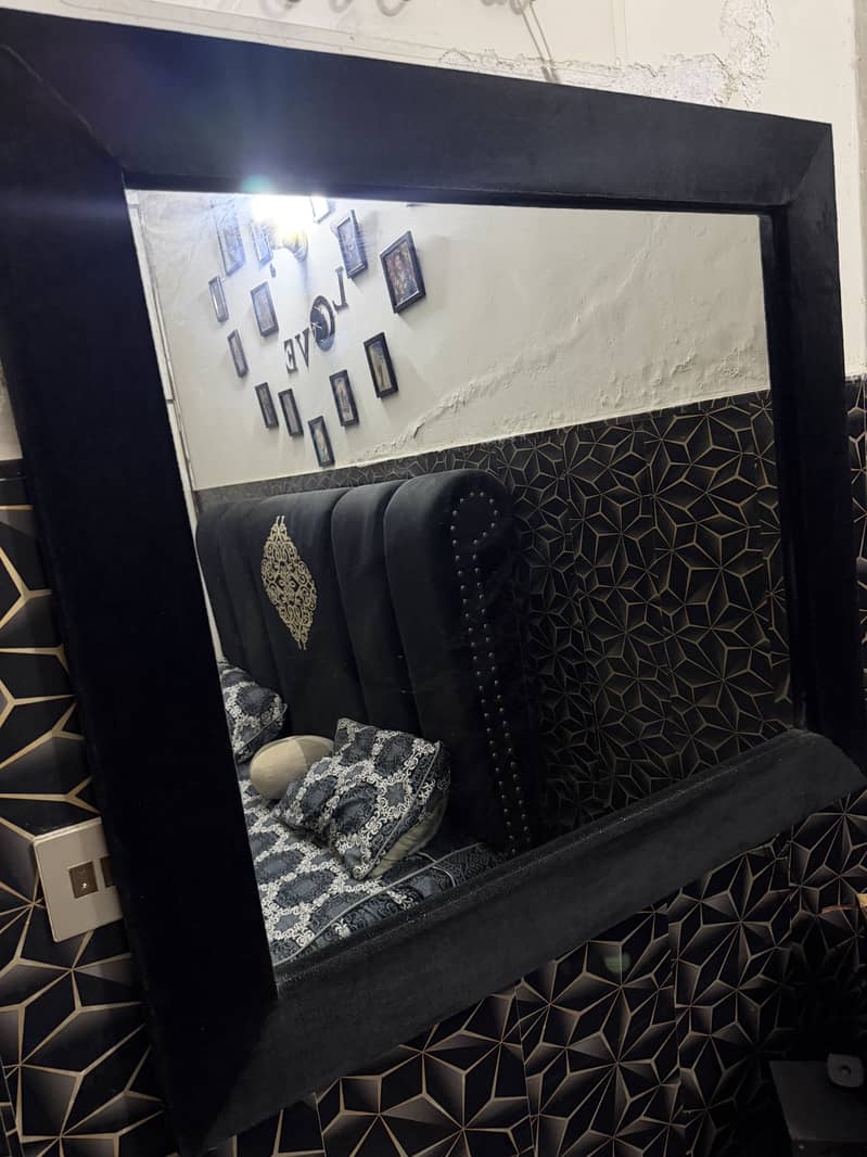 Bed  Dressing Table 3