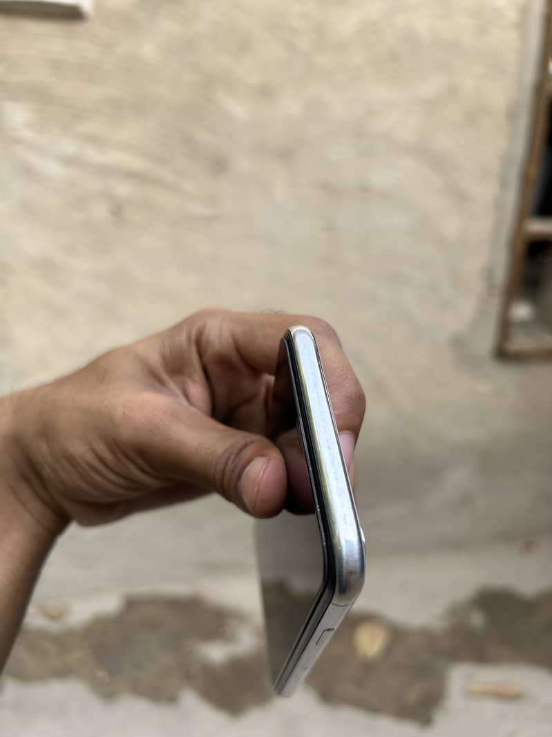 Apple iPhone X 9