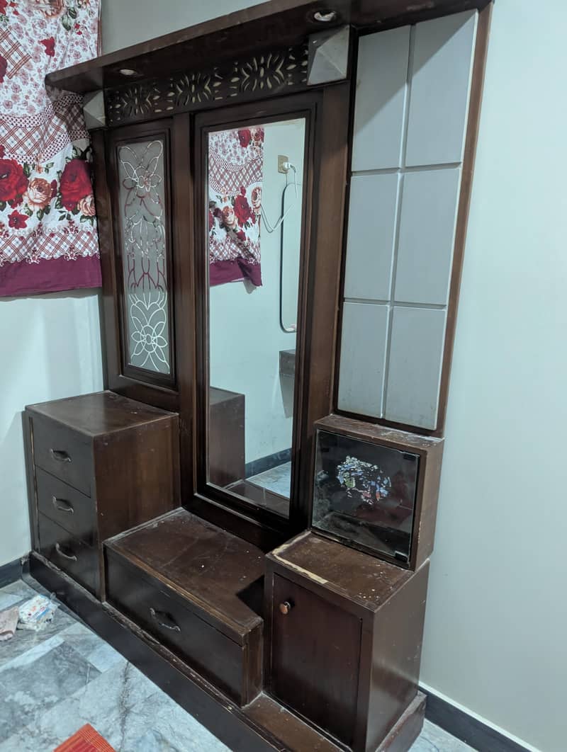 dressing makeup table 1