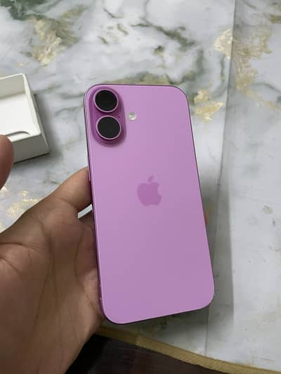 Apple iPhone 16 (Factory Unlock) Battery Health 92%
