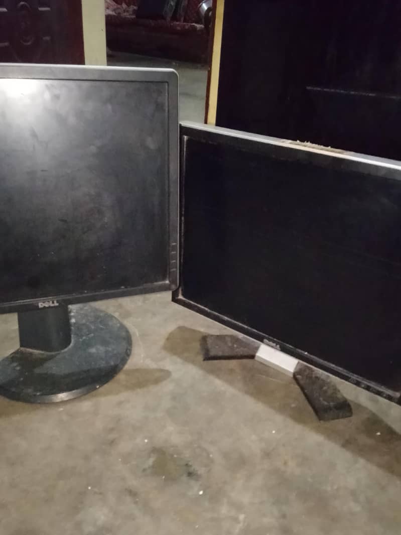 monitors 0