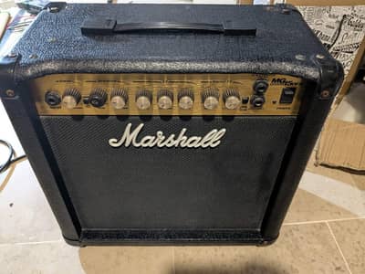 Marshall MG Gold Series Guitar Amplifier MG15GFX 15W