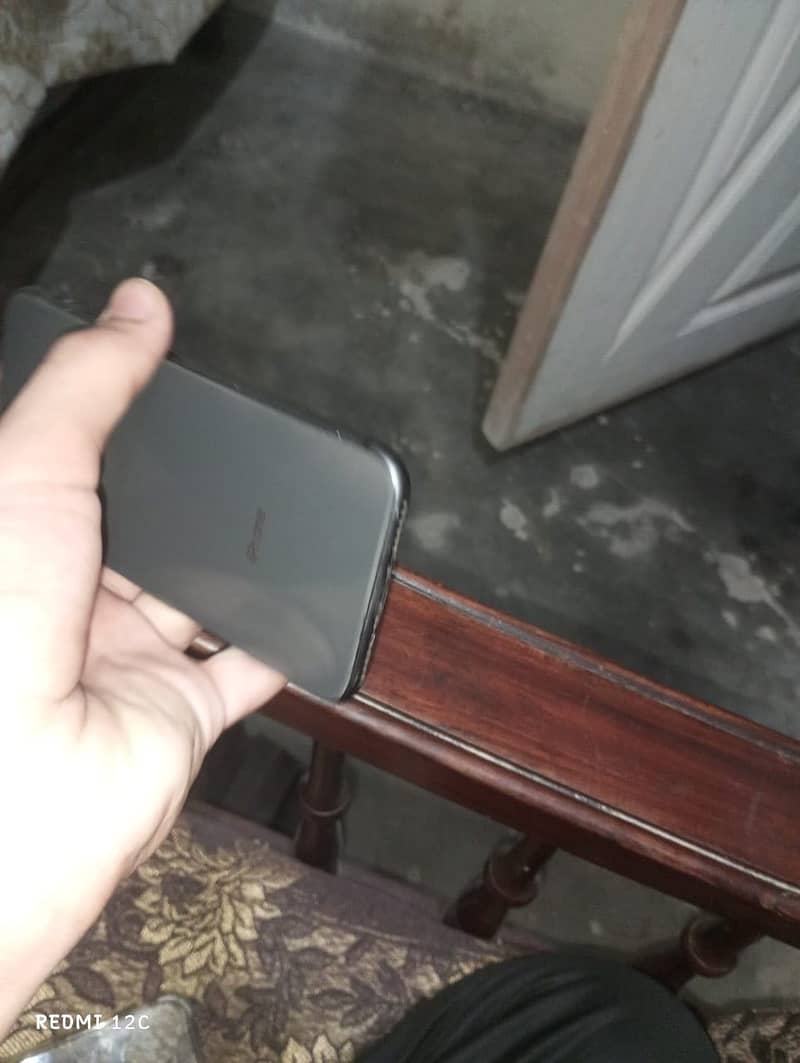 Apple iPhone 8 2