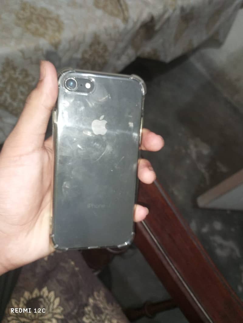 Apple iPhone 8 7