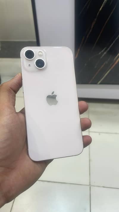 Apple iPhone 13