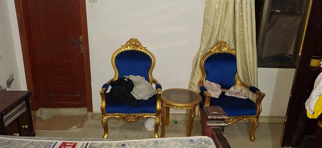 02 chinioti chairs with table