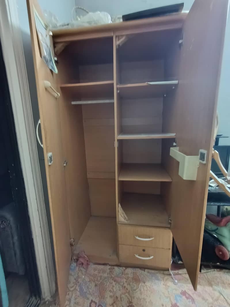 wardrobe 1