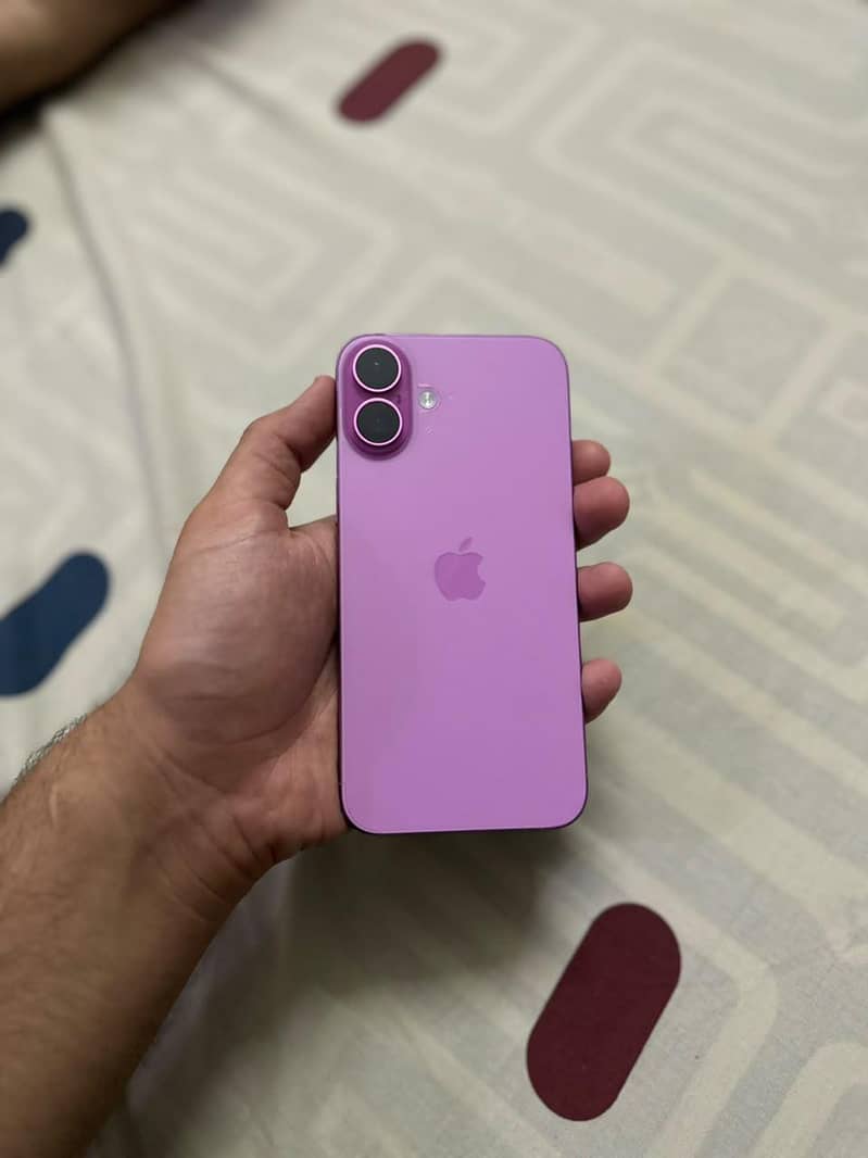 Apple iPhone 16 Plus 0